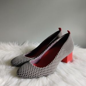 *NWOB* Betabrand Starter Block Heel